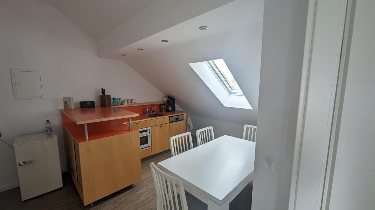 Helle Wohnung Mit Zwei Schlafzimmern Eching  Extérieur photo